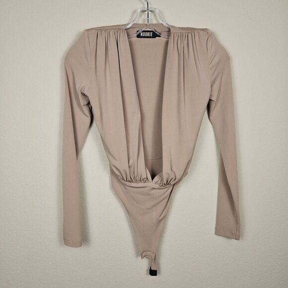 Nookie Dasha Plunge Bodysuit Latte Size XS Shoulder Pads Thong Revolve NBB04 NEW - Picture 15 of 15